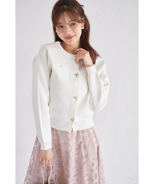 tocco closet(トッコ クローゼット)の「【ZOZO限定】ビジューアソートボタン長袖カーディガン(カーディガン/ボレロ・レディース・アイボリー/ピンクベージュ/チャコール/グレイッシュベージュ・M)」の10枚目の写真