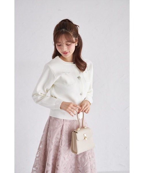 tocco closet(トッコ クローゼット)の「【ZOZO限定】ビジューアソートボタン長袖カーディガン(カーディガン/ボレロ・レディース・アイボリー/ピンクベージュ/チャコール/グレイッシュベージュ・M)」の17枚目の写真