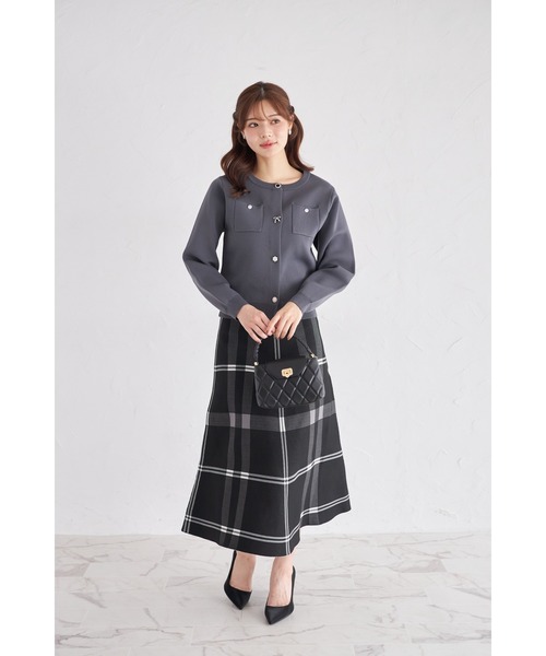 tocco closet(トッコ クローゼット)の「【ZOZO限定】ビジューアソートボタン長袖カーディガン(カーディガン/ボレロ・レディース・アイボリー/ピンクベージュ/チャコール/グレイッシュベージュ・M)」の18枚目の写真