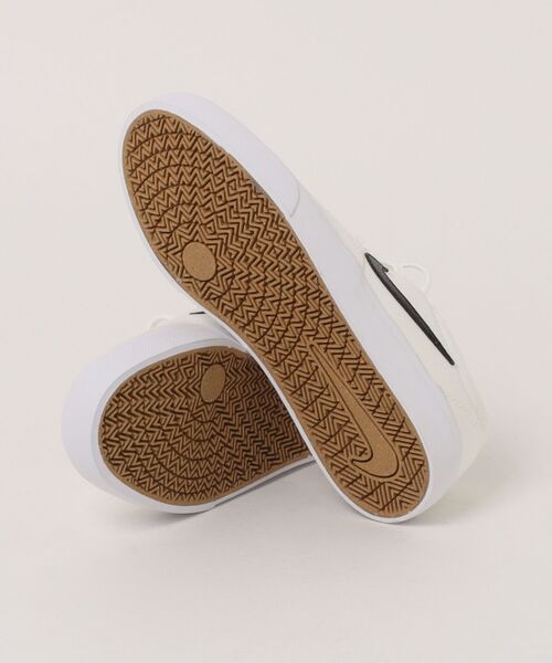 NIKE（ナイキ）の「《NIKE》Charge Canvas（スニーカー・レディース・ブラック/アイボリー/ホワイト・23.0cm/23.5cm/24.0cm/24.5cm/25.0cm/22.5cm）」の5枚目の写真