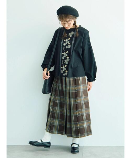 Samansa Mos2(サマンサ モスモス)の「【WEB限定】花柄刺繍ブラウス(シャツ/ブラウス・レディース・キナリ/モカ/ブラック・F)」の5枚目の写真