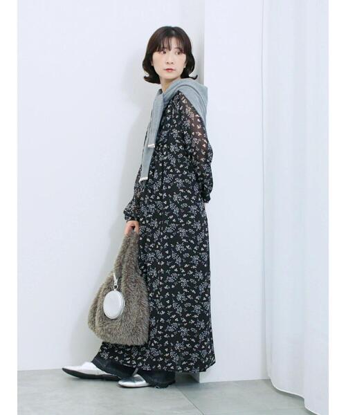 Samansa Mos2 blue（サマンサモスモスブルー）の「◎花柄ワンピース（ワンピース・レディース・ブラック/キナリ/ブラウン・F）」の3枚目の写真