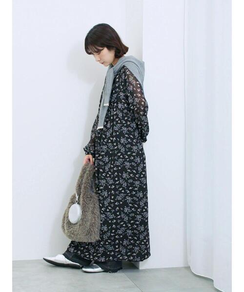 Samansa Mos2 blue（サマンサモスモスブルー）の「◎花柄ワンピース（ワンピース・レディース・ブラック/キナリ/ブラウン・F）」の5枚目の写真