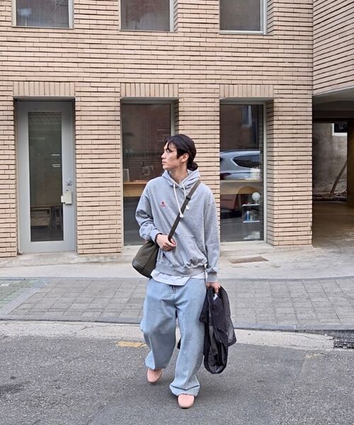 AECA(エイカ)の「EVERYDAY AECA CLOVER HOODIE-GREY(パーカー・レディース・その他・LARGE/SMALL/MEDIUM/X-LARGE/W)」の20枚目の写真