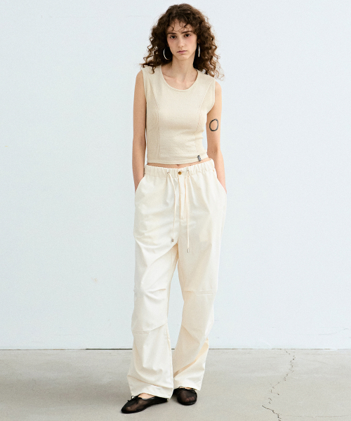 NICK&NICOLE（ニックアンドニコール）の「MINIMAL PARACHUTE PANTS_CREAM（スウェットパンツ・レディース・その他・FREE）」の5枚目の写真