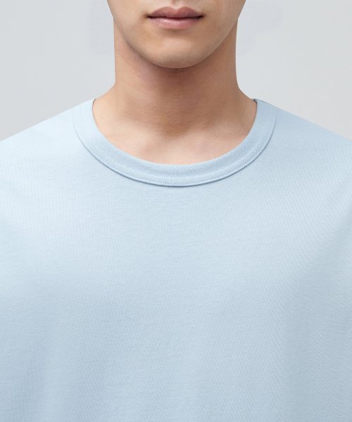 MUSINSA STANDARD（ムシンサスタンダード）の「リラックスフィットクルーネックTシャツ[パステルブルー]（Tシャツ/カットソー・メンズ・その他・XXX-LARGE/SMALL/MEDIUM/LARGE/X-LARGE/XX-LARGE）」の3枚目の写真