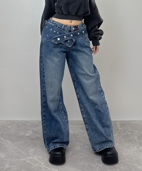 FOLLOWIN（フォロウィン）の「2WAYウエストデザインワイドデニムパンツ【ベルト取り外し可】（デニムパンツ・レディース・ブラック/ブルー/ライトブルー・LARGE/MEDIUM/SMALL）」の3枚目の写真