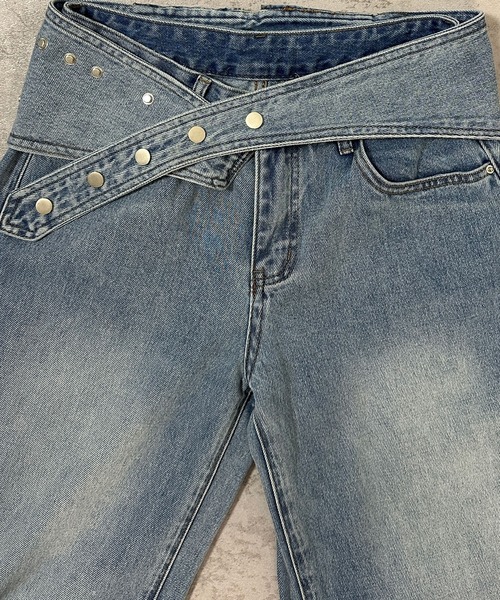 FOLLOWIN（フォロウィン）の「2WAYウエストデザインワイドデニムパンツ【ベルト取り外し可】（デニムパンツ・レディース・ブラック/ブルー/ライトブルー・LARGE/MEDIUM/SMALL）」の15枚目の写真