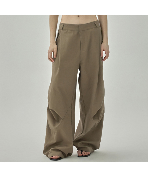 Side Drape Wide Pants - CAMEL（その他パンツ）｜WOOALONG（ウアロン