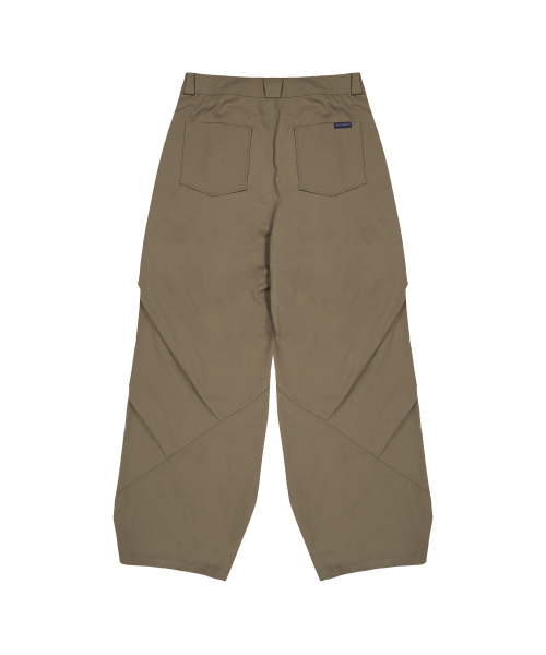 WOOALONG(ウアロン)の「Side Drape Wide Pants - CAMEL(その他パンツ・レディース・キャメル・SMALL/MEDIUM/LARGE)」の2枚目の写真