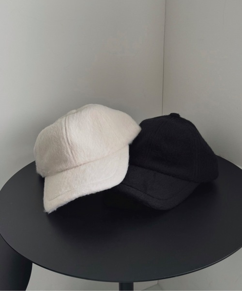 Amiur（エミレ）の「shaggy simple cap / シャギーシンプルキャップ（キャップ・レディース・ブラック/アイボリー・FREE）」の3枚目の写真