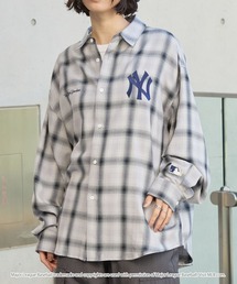 MLB（メジャーリーグベースボール）の「MLB メジャーリーグベースボール 別注 ロゴ刺繍 オーバーサイズ レギュラーカラー長袖チェックシャツ（シャツ/ブラウス）」