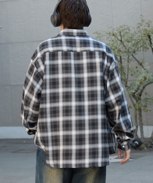 MLB（メジャーリーグベースボール）の「MLB/メジャーリーグベースボール 別注 ロゴ刺繍 オーバーサイズ レギュラーカラー長袖チェックシャツ（シャツ/ブラウス・メンズ・ブラック/グレー/ネイビー系/ブラウン/ベージュ系/ブラック系・M/L）」の12枚目の写真