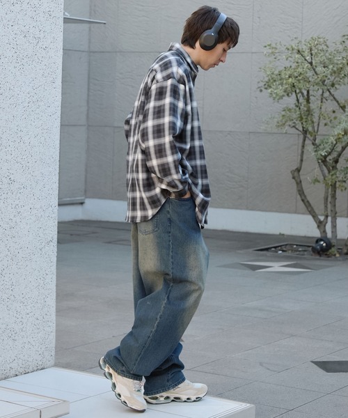 MLB（メジャーリーグベースボール）の「MLB/メジャーリーグベースボール 別注 ロゴ刺繍 オーバーサイズ レギュラーカラー長袖チェックシャツ（シャツ/ブラウス・メンズ・ブラック/グレー/ネイビー系/ブラウン/ベージュ系/ブラック系・M/L）」の17枚目の写真