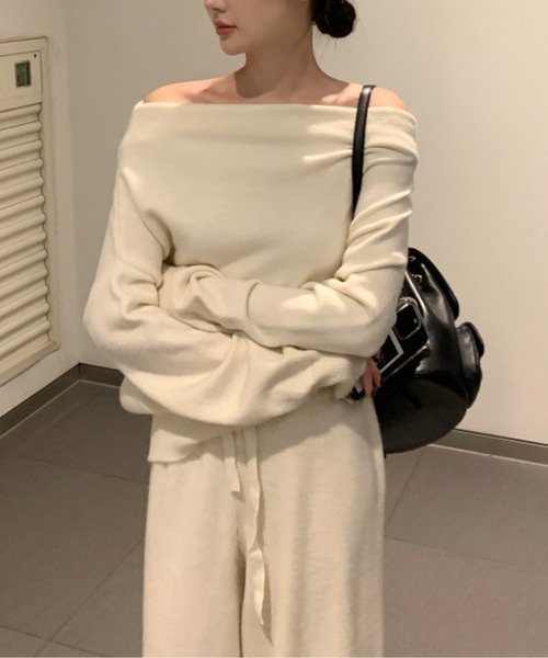 center i(センターアイ)の「【セットアップ】オフショルダートップス+イージーパンツ(セットアップ・レディース・ブラック/グレー/オフホワイト・FREE)」の2枚目の写真