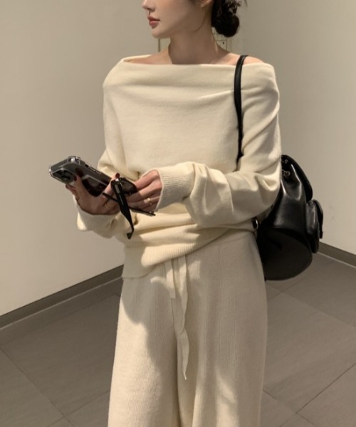 center i(センターアイ)の「【セットアップ】オフショルダートップス+イージーパンツ(セットアップ・レディース・ブラック/グレー/オフホワイト・FREE)」の5枚目の写真
