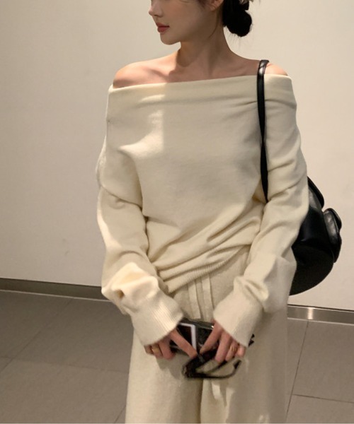 center i(センターアイ)の「【セットアップ】オフショルダートップス+イージーパンツ(セットアップ・レディース・ブラック/グレー/オフホワイト・FREE)」の4枚目の写真