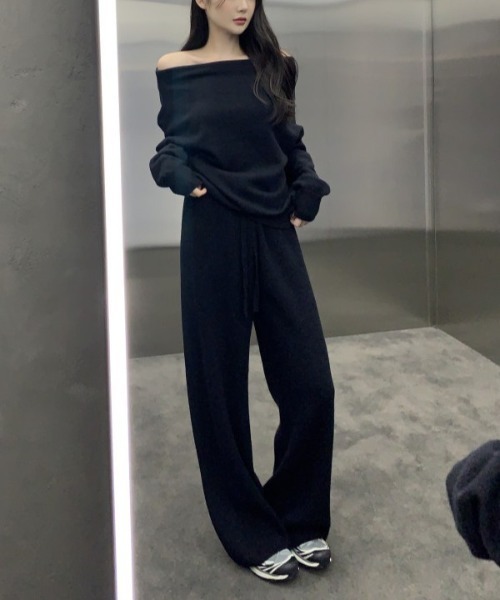 center i(センターアイ)の「【セットアップ】オフショルダートップス+イージーパンツ(セットアップ・レディース・ブラック/グレー/オフホワイト・FREE)」の11枚目の写真