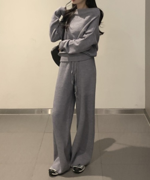 center i(センターアイ)の「【セットアップ】オフショルダートップス+イージーパンツ(セットアップ・レディース・ブラック/グレー/オフホワイト・FREE)」の17枚目の写真