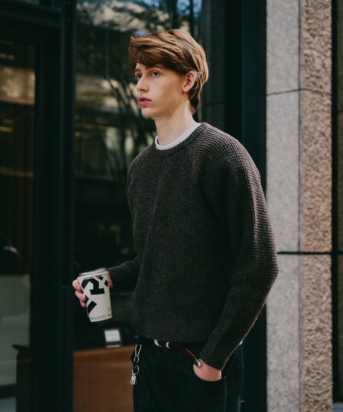 Regen Glanz(レーゲングランツ)の「waffle like raglan knit / ワッフルライクラグランニット(ニット/セーター・メンズ・グレー/ブラウン系その他/ワインレッド・LARGE/SMALL/MEDIUM)」の16枚目の写真