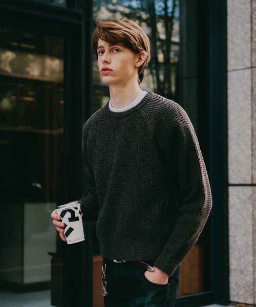 Regen Glanz（レーゲングランツ）の「waffle like raglan knit