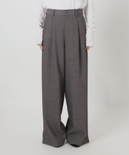 IENA LA BOUCLE（イエナラブークル）の「IENA LA BOUCLE サイロウーステッドツイルタックパンツ（スラックス・レディース・ライトグレー/キャメル・34/36/38/40）」の17枚目の写真