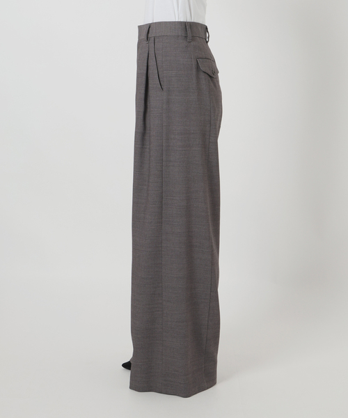 IENA LA BOUCLE（イエナラブークル）の「IENA LA BOUCLE サイロウーステッドツイルタックパンツ（スラックス・レディース・ライトグレー/キャメル・34/36/38/40）」の18枚目の写真