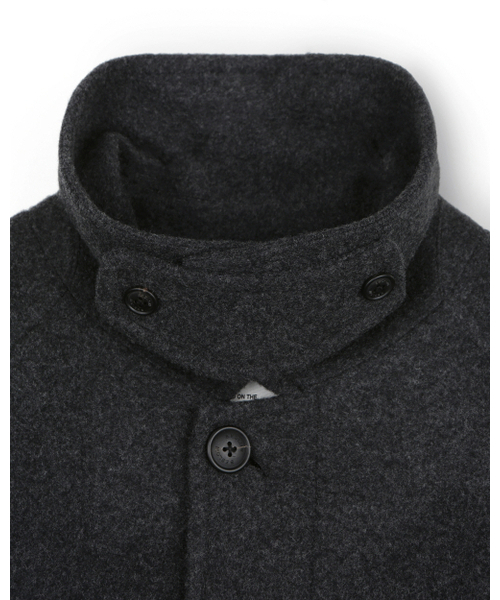BESLOW(ビースロー)の「OVERSIZED TEXTURED CASHMERE BALMACAAN COAT MELANGE CHARCOAL(チェスターコート・メンズ・その他・SMALL/MEDIUM/LARGE/X-LARGE/X-SMALL)」の8枚目の写真