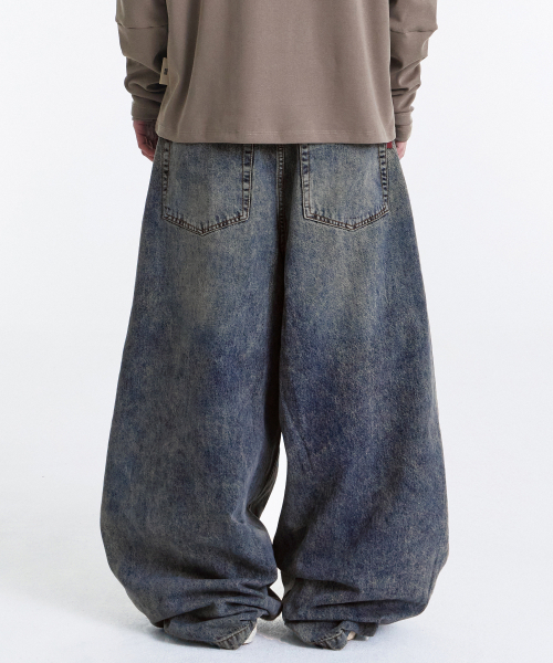 KICHUL(キチョル)の「BALLOON FIT DENIM PANTS (BROWN TIN WASHED)(デニムパンツ・レディース・その他・LARGE/MEDIUM/SMALL/X-SMALL/XX-SMALL)」の3枚目の写真