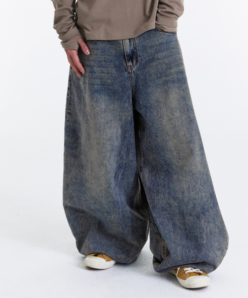 KICHUL(キチョル)の「BALLOON FIT DENIM PANTS (BROWN TIN WASHED)(デニムパンツ・レディース・その他・LARGE/MEDIUM/SMALL/X-SMALL/XX-SMALL)」の4枚目の写真