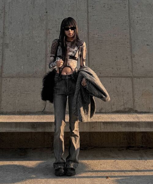 SCHISM INDUCING(スキズムインデューシング)の「DARTS BOOTCUT JEANS GREY(デニムパンツ・レディース・その他・SMALL/MEDIUM)」の16枚目の写真