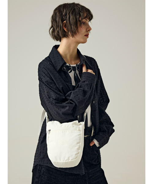 Salad bowls（サラダボール）の「320 LIGHT STRING CROSS BAG [IVORY]（メッセンジャーバッグ・レディース・アイボリー・FREE）」の9枚目の写真