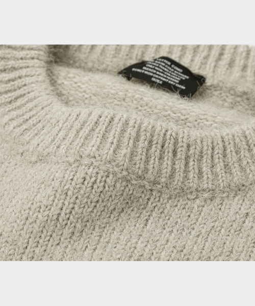 LETTERCOMO(レテルコモ)の「デイリーウールラウンドニットカーキベージュ(ニット/セーター・レディース・その他・MEDIUM/LARGE)」の5枚目の写真