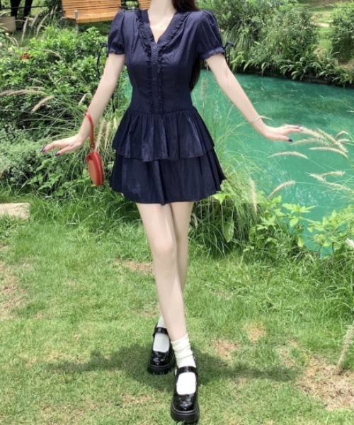 Mejoul（メジュール）の「【2026春夏新作】リボンスリーブティアードミニワンピース（ワンピース・レディース・ネイビー・M/L）」の9枚目の写真