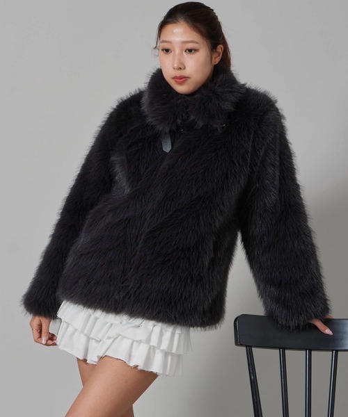 Chick（チック）の「Faux Fur Chin Strap 2-Way Poodle Jacket / フェイクファー チンストラップ 2WAY プードルジャケット（ブルゾン・レディース・ブラック・FREE）」の2枚目の写真