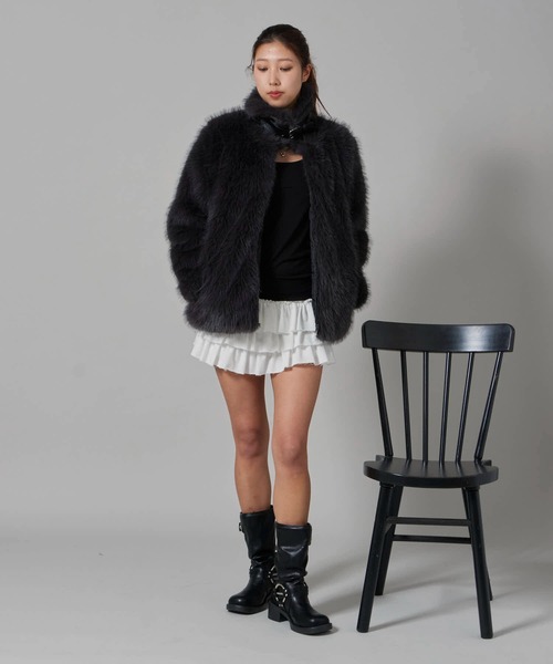 Chick（チック）の「Faux Fur Chin Strap 2-Way Poodle Jacket / フェイクファー チンストラップ 2WAY プードルジャケット（ブルゾン・レディース・ブラック・FREE）」の7枚目の写真