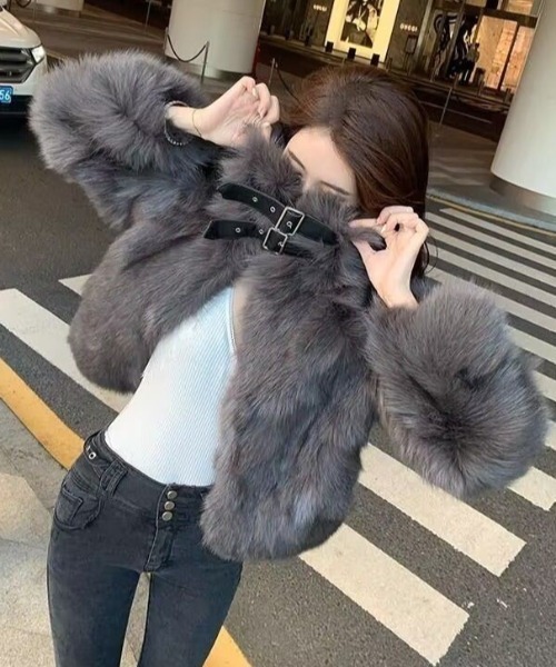 Chick（チック）の「Faux Fur Chin Strap 2-Way Poodle Jacket / フェイクファー チンストラップ 2WAY プードルジャケット（ブルゾン・レディース・ブラック・FREE）」の19枚目の写真