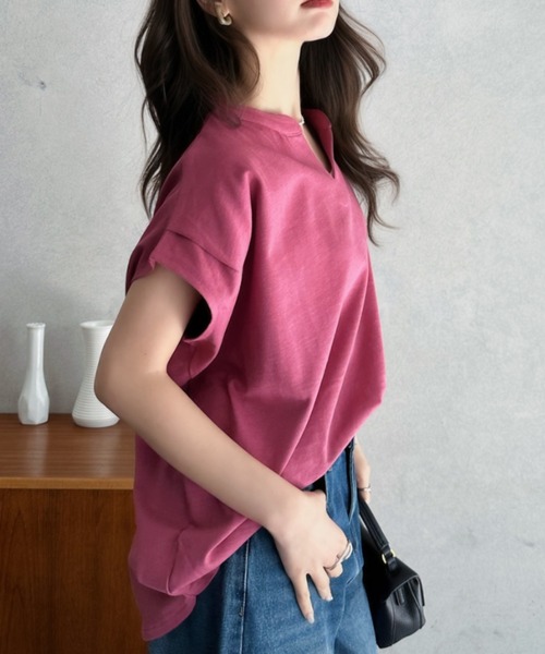 Eclat one(エクラワン)の「【Eclat one】キーネック リラクシー コットン トップス(Tシャツ/カットソー・レディース・ピンク/アイボリー/ブラック・FREE)」の14枚目の写真