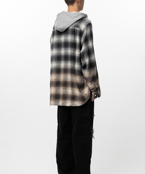 KAMIYA（カミヤ）の「Distressed Hooded Checked Shirt（シャツ/ブラウス・メンズ・ブラック・S）」の8枚目の写真