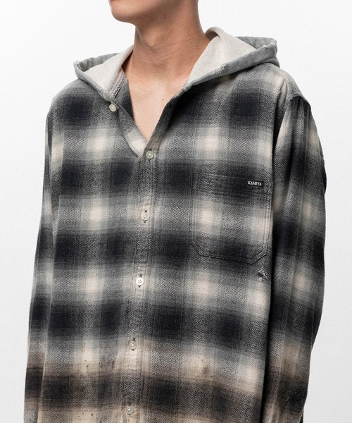 KAMIYA（カミヤ）の「Distressed Hooded Checked Shirt（シャツ/ブラウス・メンズ・ブラック・S）」の9枚目の写真