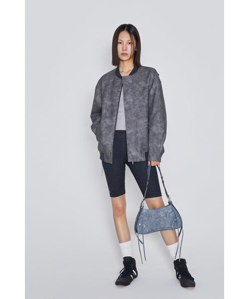 AFTERHOURS（アフターアワーズ）の「LEATHER OVERSIZED BOMBER JACKET (CHARCOAL)（ライダースジャケット・レディース・その他・FREE）」の2枚目の写真