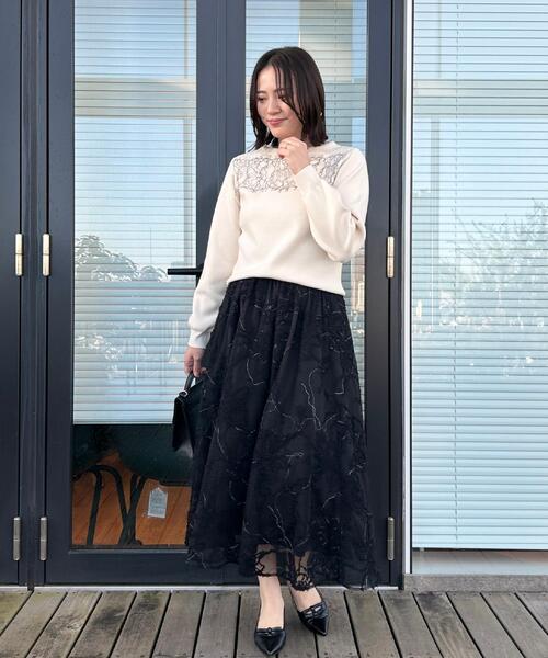 couture brooch(クチュールブローチ)の「【洗える・通勤】レース ドッキング ニット(ニット/セーター・レディース・オフホワイト/チャコールグレー/サンドベージュ・36/38/40/42)」の5枚目の写真