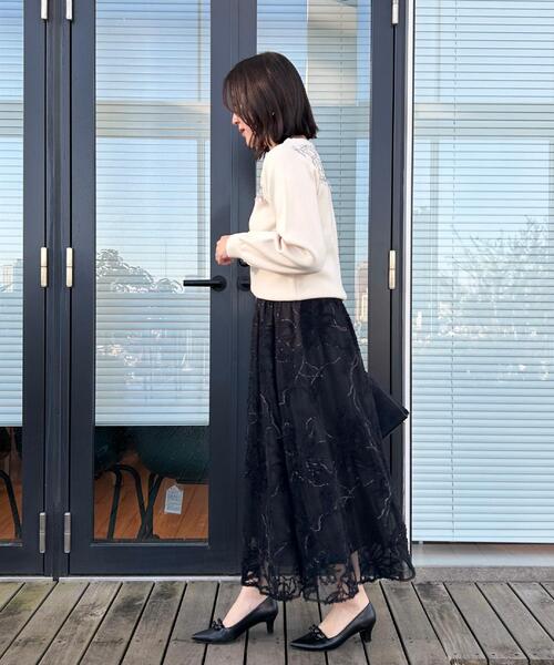 couture brooch(クチュールブローチ)の「【洗える・通勤】レース ドッキング ニット(ニット/セーター・レディース・オフホワイト/チャコールグレー/サンドベージュ・36/38/40/42)」の6枚目の写真