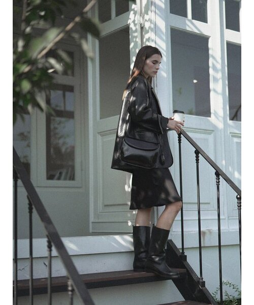 EOF(エオフ)の「SAC FICELE-BLACK(メッセンジャーバッグ・レディース・その他・ONE SIZE)」の2枚目の写真