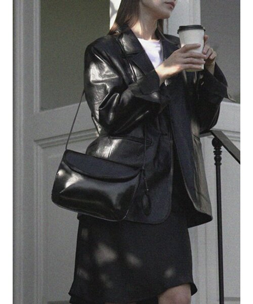 EOF(エオフ)の「SAC FICELE-BLACK(メッセンジャーバッグ・レディース・その他・ONE SIZE)」の3枚目の写真