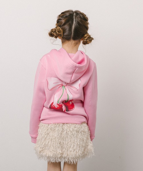 URBAN CHERRY（アーバンチェリー）の「リボンチェリーバッグロゴプリントフーディ（その他トップス・キッズ・ピンク/ブラック・130cm/120cm/140cm/110cm/150cm）」の9枚目の写真