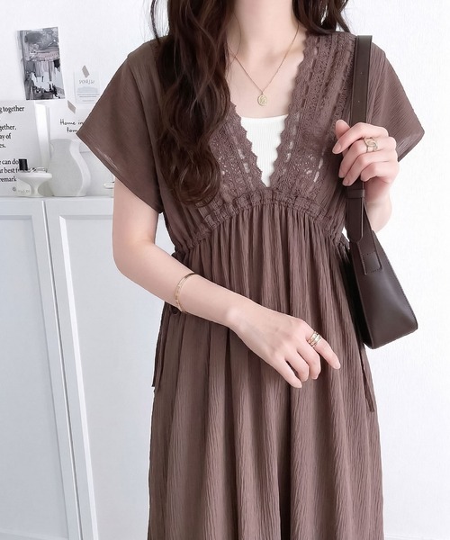mily bilet(ミウィビレット)の「【mily bilet】甘さを抑えて上品に華やぐ。ナチュラルムードな レース使い楊柳フレアワンピース(ワンピース・レディース・ブラック/ブラウン/オフホワイト・SMALL/X-LARGE/MEDIUM/LARGE)」の13枚目の写真