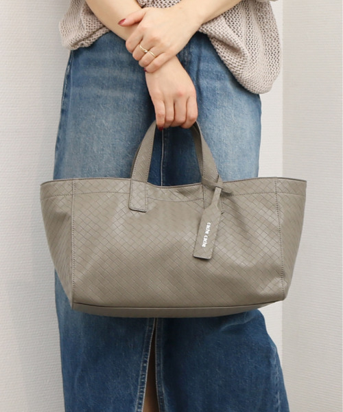 cache cache(カシュ カシュ)の「カシュカシュ cachecache / メッシュエンボス横長ショッパートート(トートバッグ・レディース・ベージュ/ブラック/チョコ/アイボリー/グレー/グリーン・FREE)」の3枚目の写真