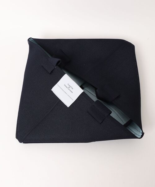 DRAW（ドロー）の「DRAW(ドロー) / 折り畳み式バッグ LARGE Fold Bag Medium（ハンドバッグ・レディース・ブラック/ベージュ/ネイビー/ダークブラウン・FREE）」の14枚目の写真