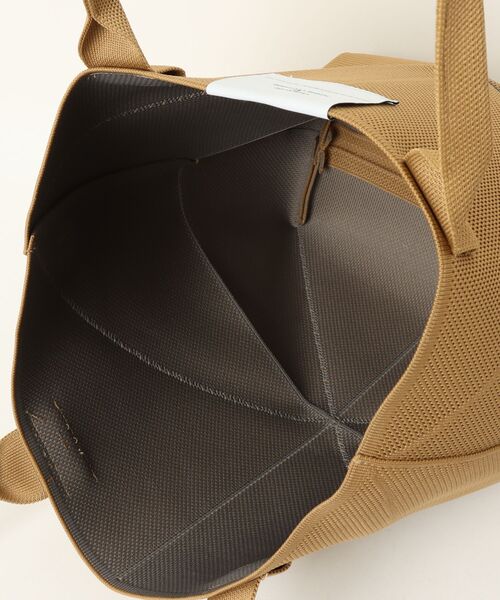 DRAW（ドロー）の「DRAW(ドロー) / 折り畳み式バッグ LARGE Fold Bag Medium（ハンドバッグ・レディース・ブラック/ベージュ/ネイビー/ダークブラウン・FREE）」の17枚目の写真